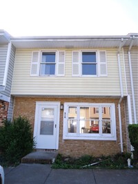 Building Photo - 516 Yorktowne Pl