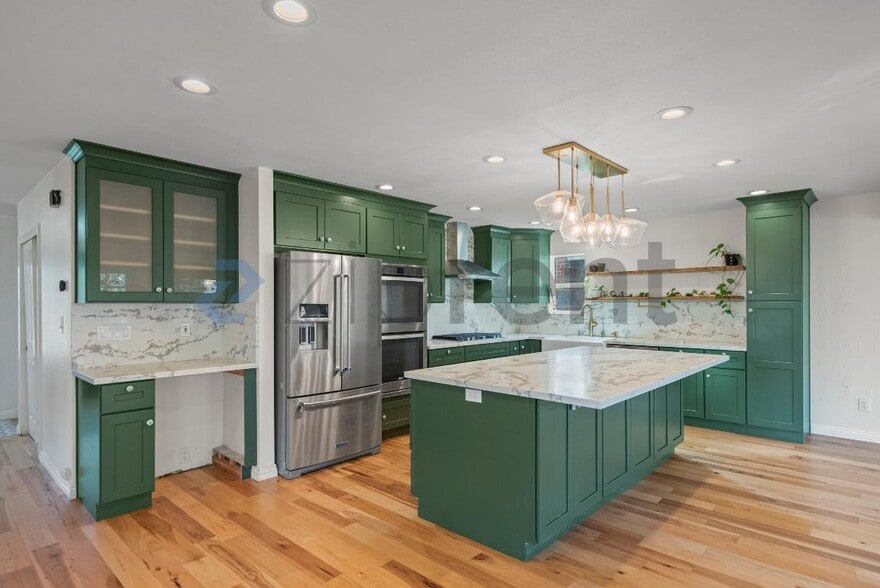 Building Photo - 743 Shawnee Ln