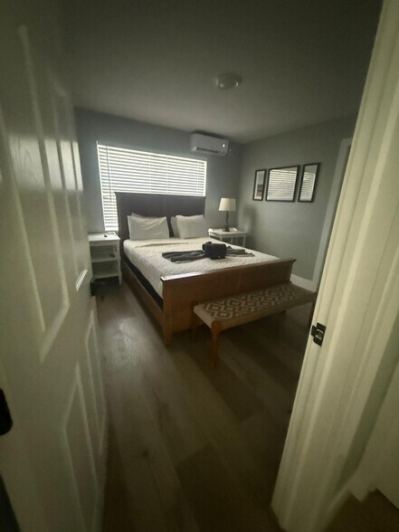 Building Photo - 320 Walnut St