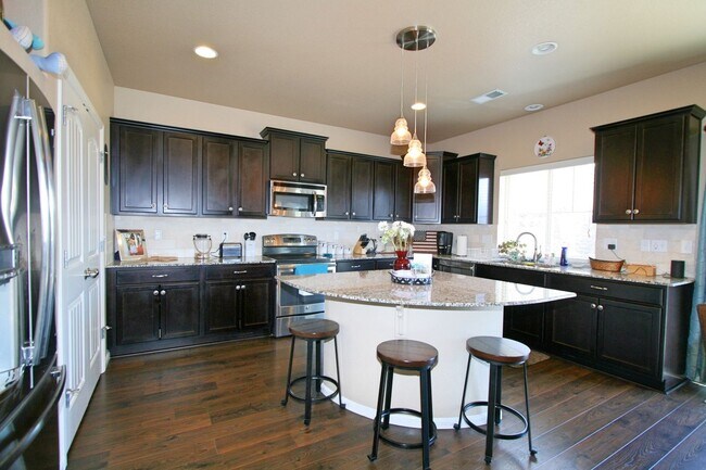 Building Photo - Beautiful 3 bedroom home located in Bannin...