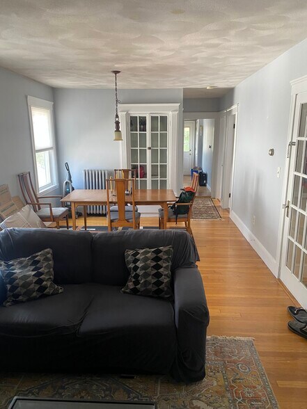 Primary Photo - 16 Cornell St