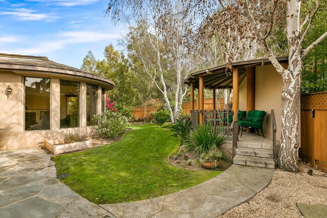 Building Photo - 6115 Manzanillo Dr