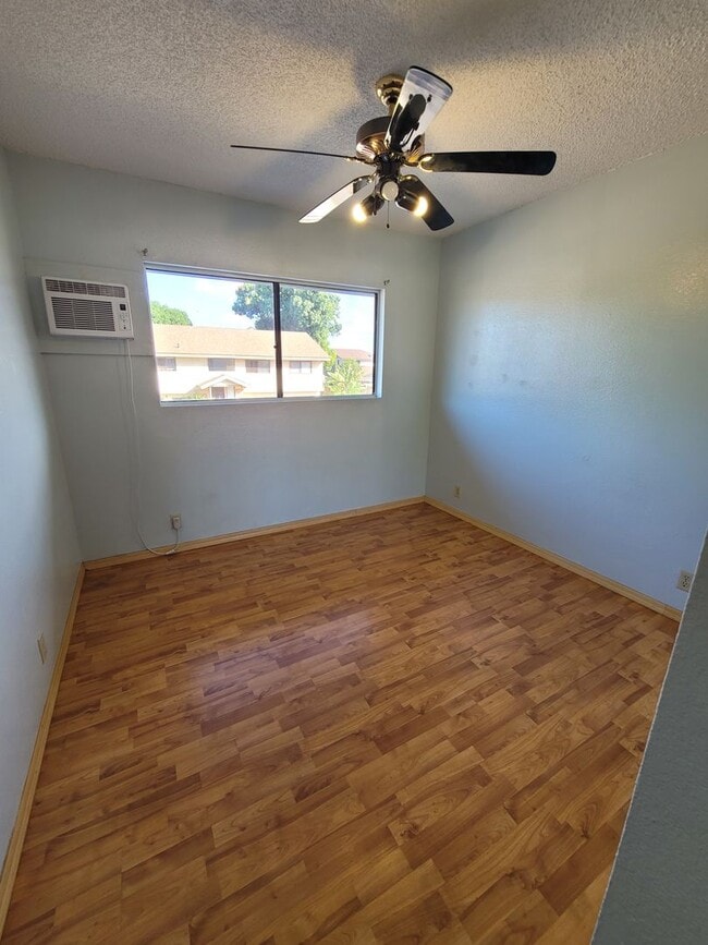 Building Photo - 86 Waipahe St