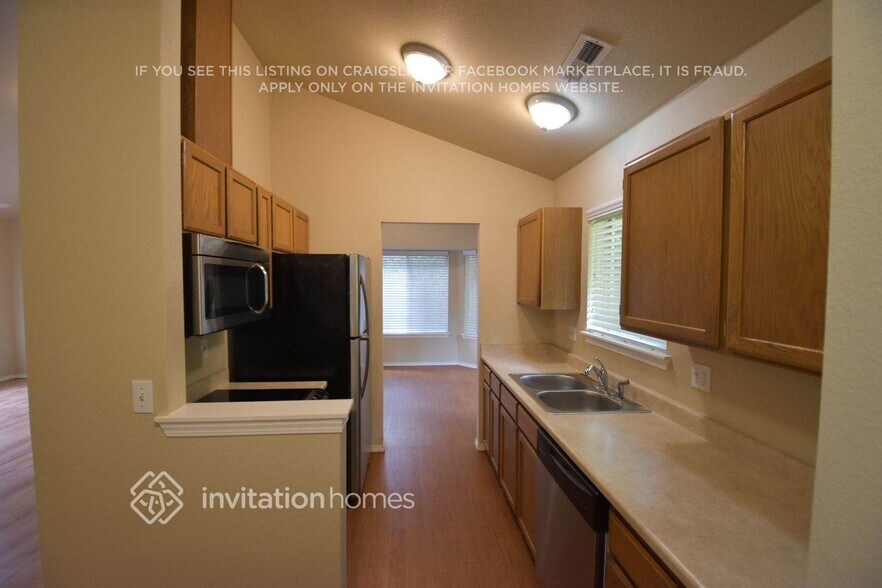 Building Photo - 13202 SE 236th Pl