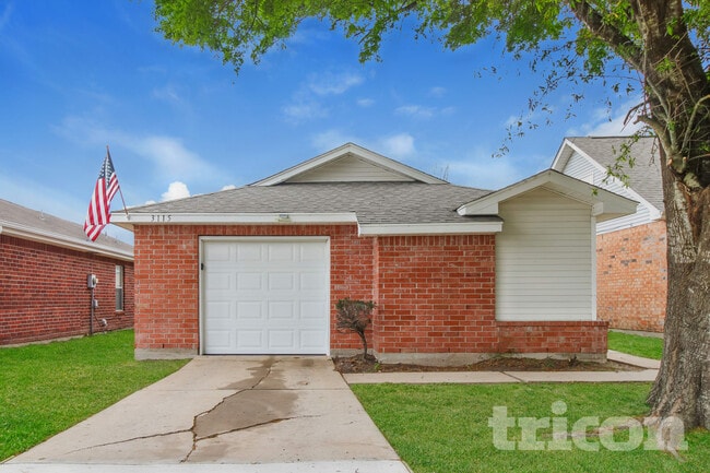 Building Photo - 3115 Kelling St