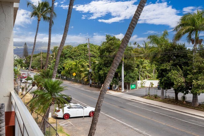 Building Photo - Full Ocean View, Fully Furnished Condo |Across from Surf Beach|Pool |Renovated |Heart of Kihei