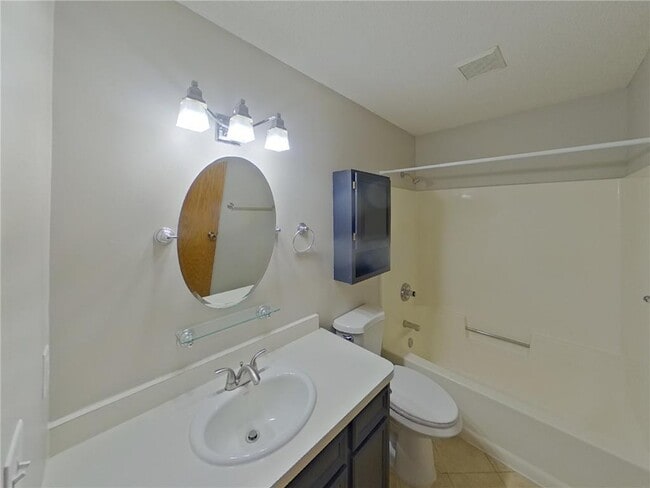 Building Photo - 14885 Crandall Ave.