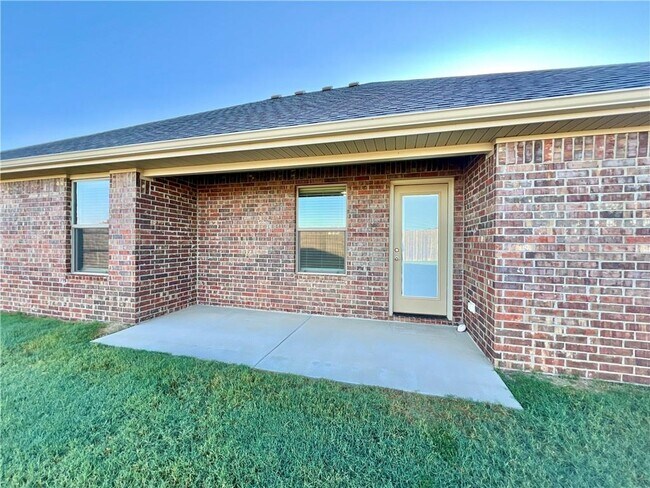 Building Photo - 1756 Charismatic Dr