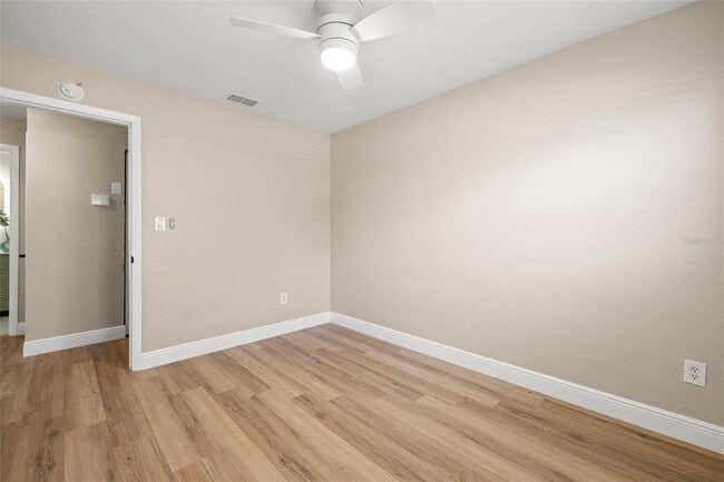 Building Photo - 2066 62nd Pl S