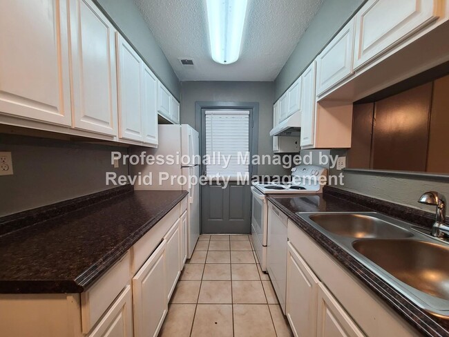 Building Photo - 2969 Stage Park Pl