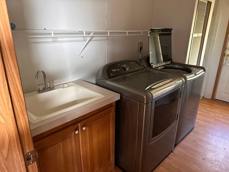 Building Photo - 55120 Grade Ave