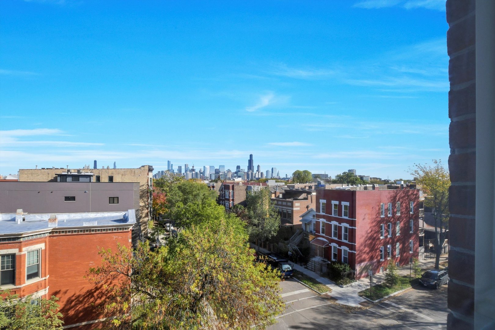 Building Photo - 708 N Wood St