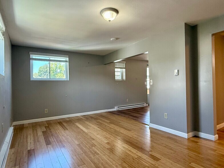 Building Photo - 63 3rd Ave