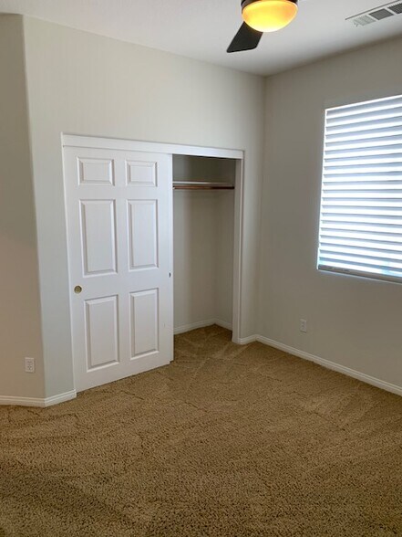 Building Photo - 84126 Canzone Dr