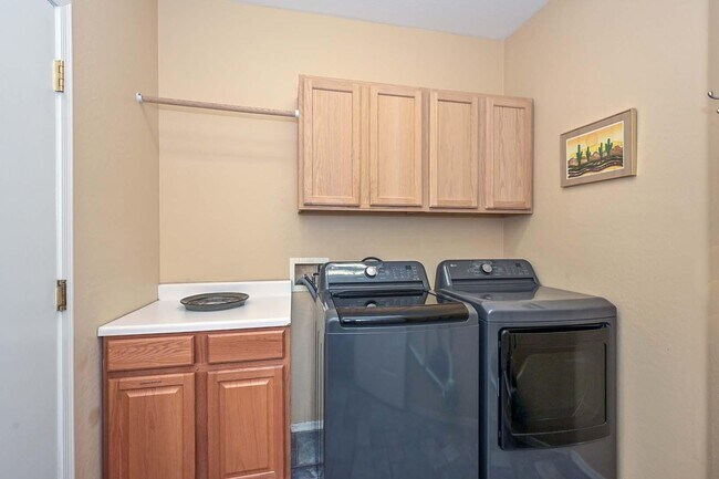 Building Photo - 41418 N Clear Crossing Rd