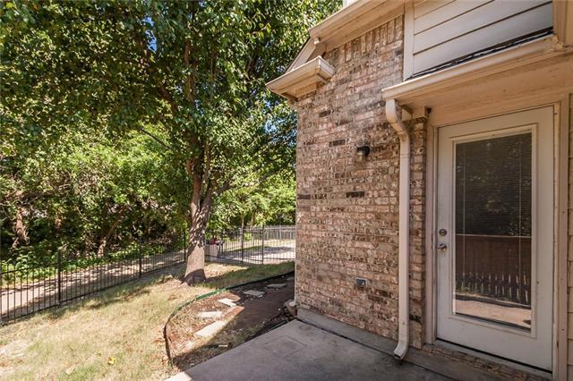 Building Photo - 306 Bardwell Dr