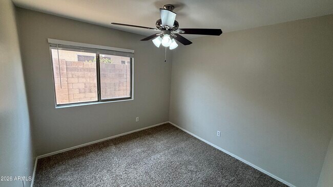 Building Photo - 15070 N 150th Ln