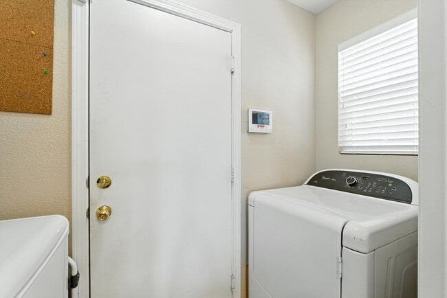 Building Photo - 9616 Puccini Tr NW