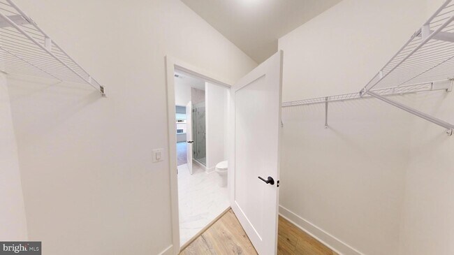 Building Photo - 5617 Vermillion Cir