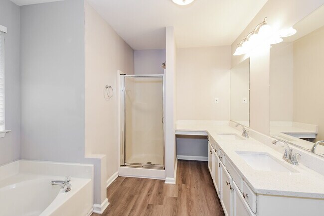 Building Photo - 2715 Tradd Ct