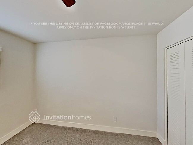 Building Photo - 4800 S Taylor Dr
