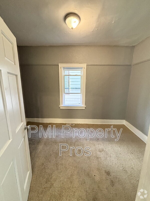 Building Photo - 2838 N 16th St