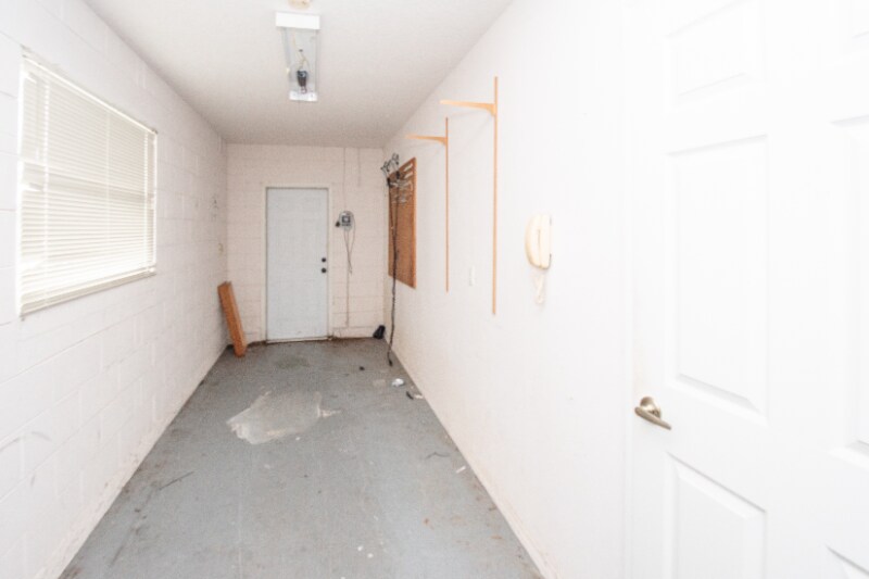 Building Photo - 4828 Jeanette Ct