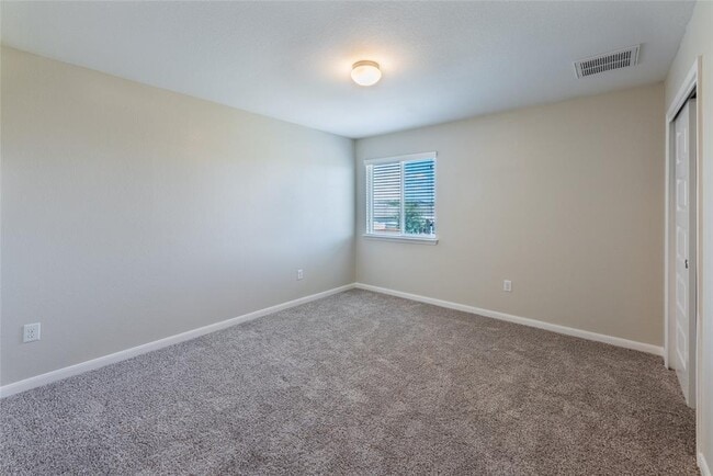 Building Photo - 710 Mitchell Dr