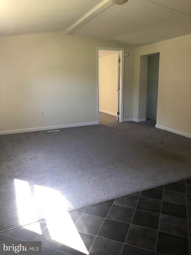 Building Photo - 2189 Downs Chapel Rd