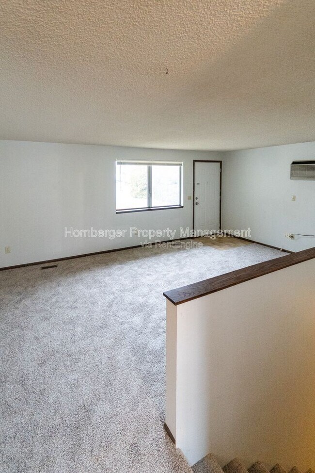 Building Photo - 7024 N Wiscomb St