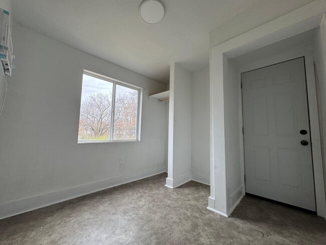 Building Photo - 542 N Scott St