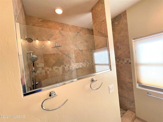 Building Photo - 5579 W Dove Loft Dr