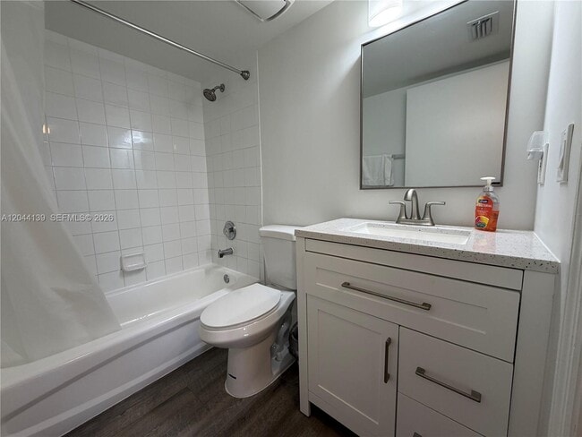 Building Photo - 2711 Ocean Club Blvd