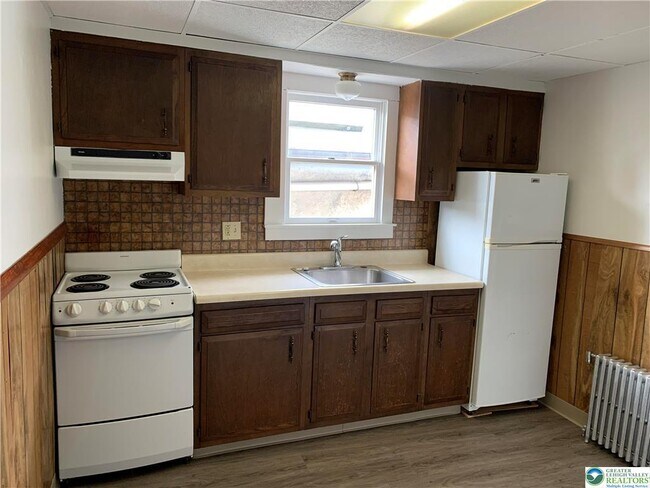 Building Photo - 12 E Pennsylvania Ave