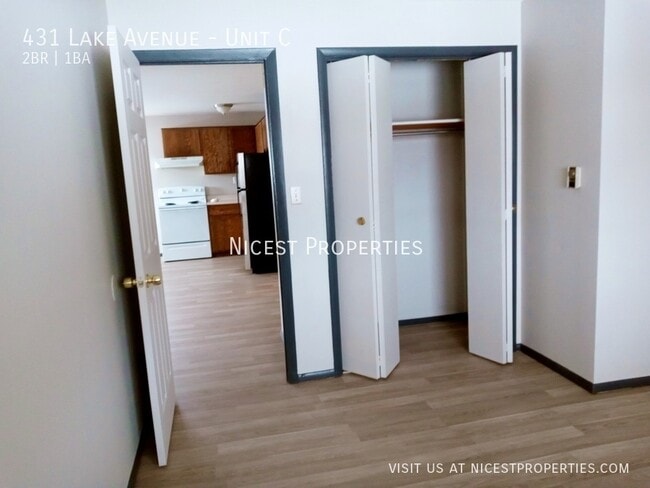 Building Photo - 431 Lake Ave