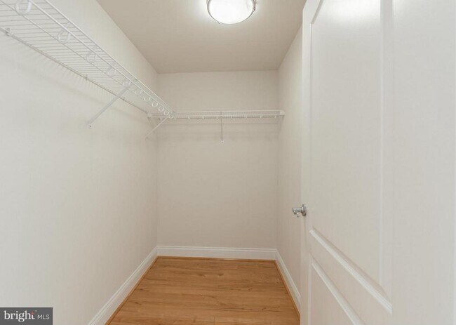 Building Photo - 525 N Fayette St