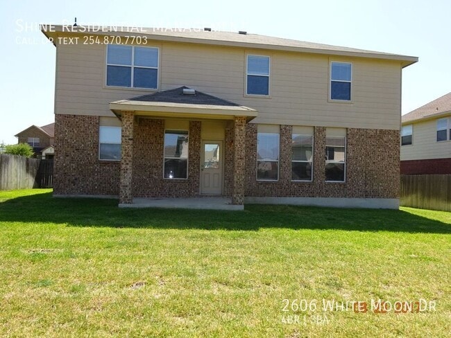 Building Photo - 2606 White Moon Dr