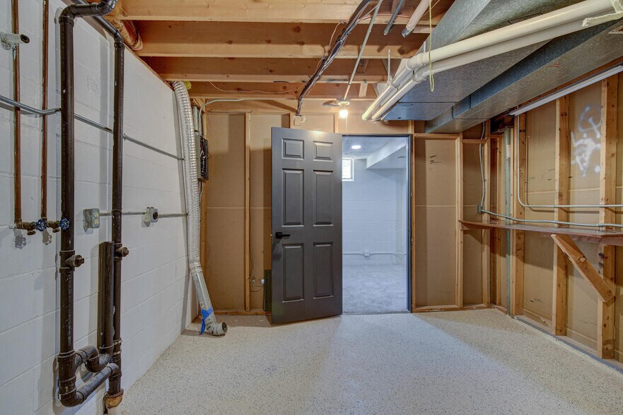 Mech Room2 - 11680 Meredith Ave