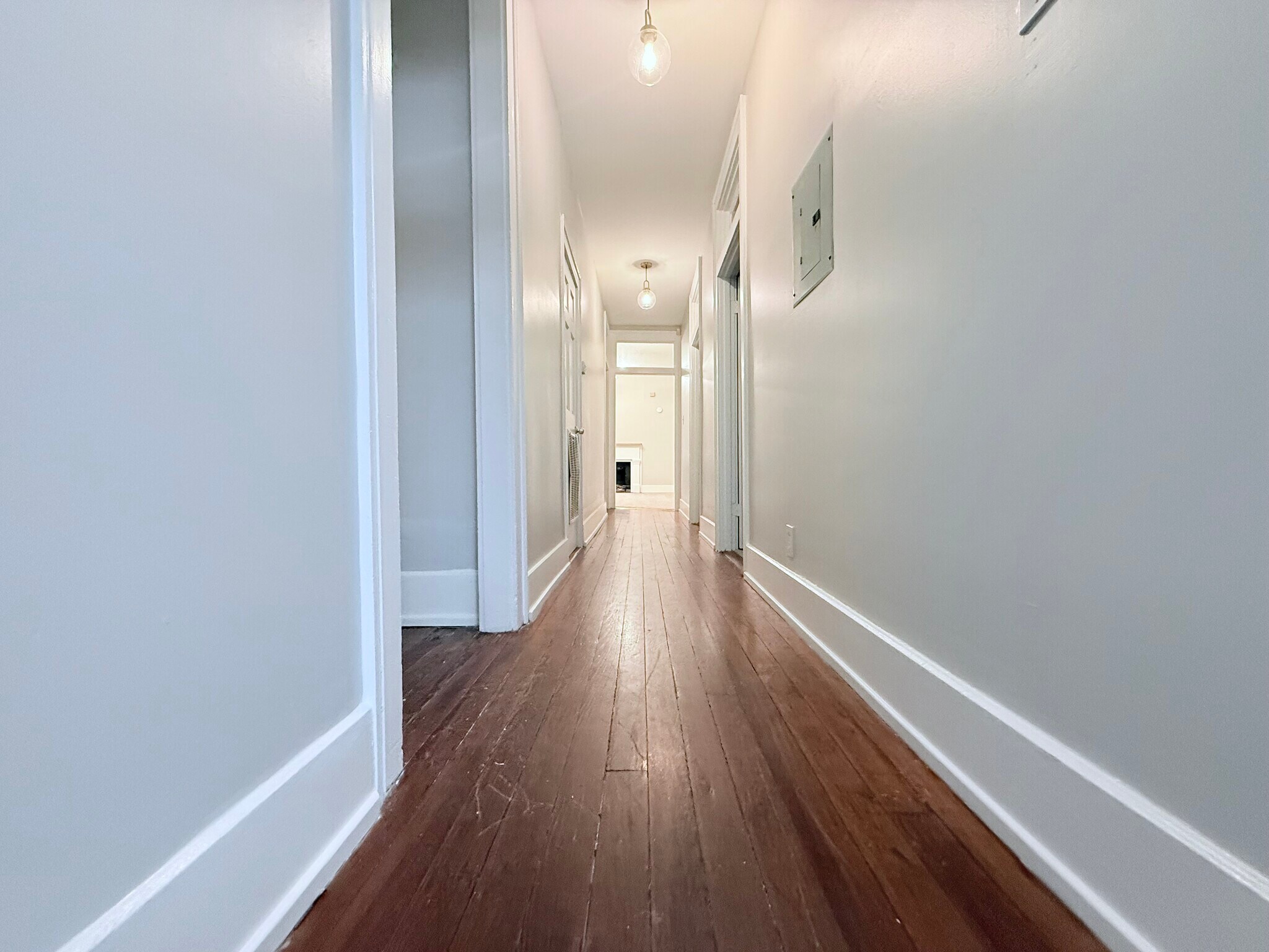 Building Photo - 1010 Dauphin St