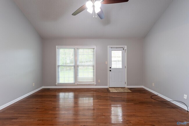 Building Photo - 104 Westminster Way