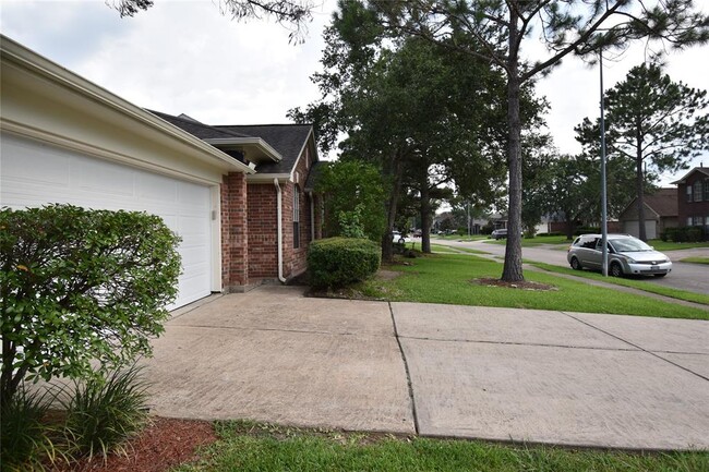 Building Photo - 3015 Glencullen Ln