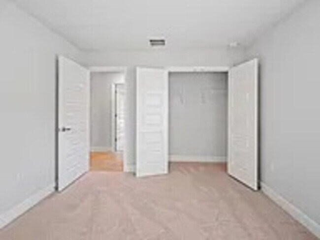 Building Photo - 599 San Ambrosio St