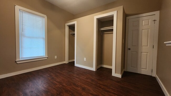 Building Photo - Renovated House in Tree Streets for Rent
