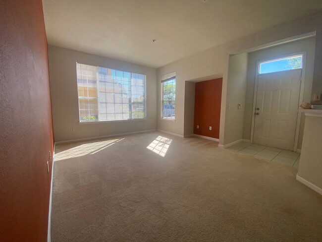 Building Photo - 9157 Lee Vista Blvd