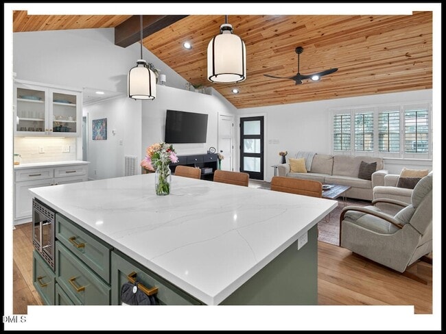 Building Photo - 5008 Autumn Dr