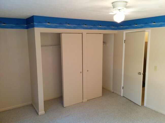 Building Photo - 608 Lynchburg Dr