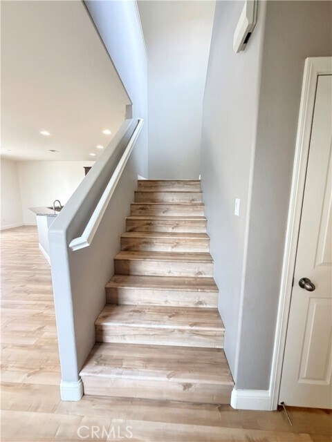 Building Photo - 3586 Bur Oak Rd