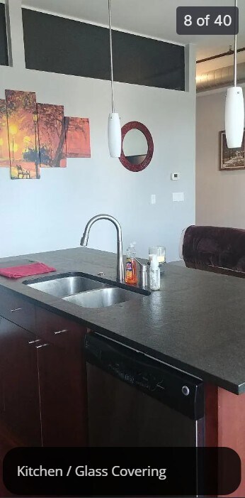 Building Photo - 3133 N Lakewood Ave