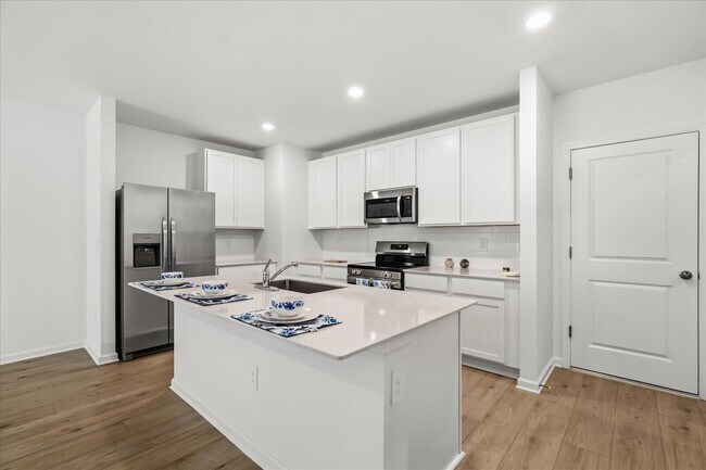 Building Photo - 5100 Clay Whaley Rd