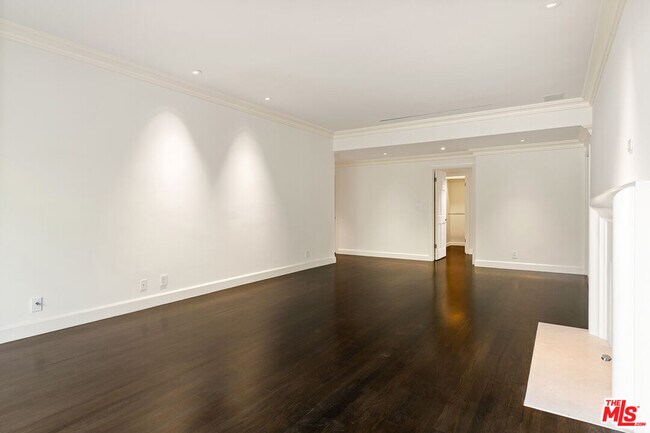 Building Photo - 100 N Wetherly Dr